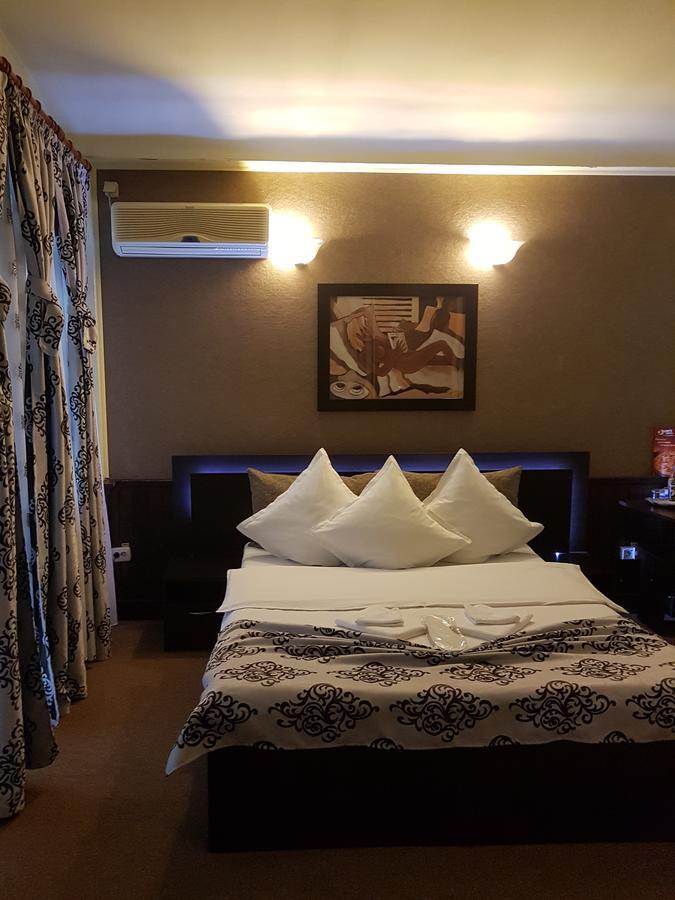 Casa Teilor 3*